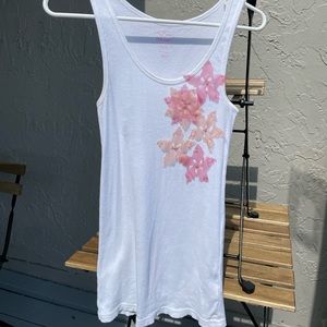 Old Navy white 3D floral tank size women’s medium